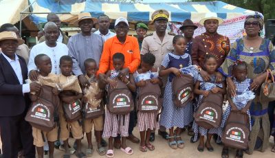 RENTRÉE SCOLAIRE : La SCOOPASAB offre kits et tenues scolaires aux enfants des producteurs de Café