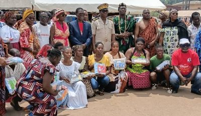 ABOISSO : Plus de 1250 enfants bénéficient de kits scolaires de la part de l&rsquo;ONG « ABOISSO…